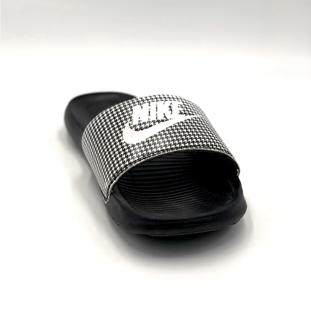 Nike Houndstooth Pattern Slides